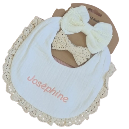 Bavoir gaze de coton dentelle brodé personnalisé prénom bébé