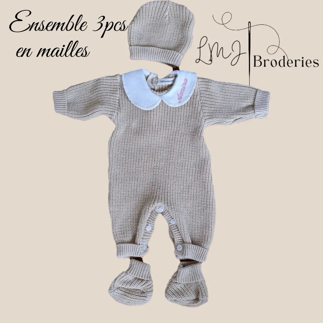 Tenue de naissance bébé avec prénom broderie