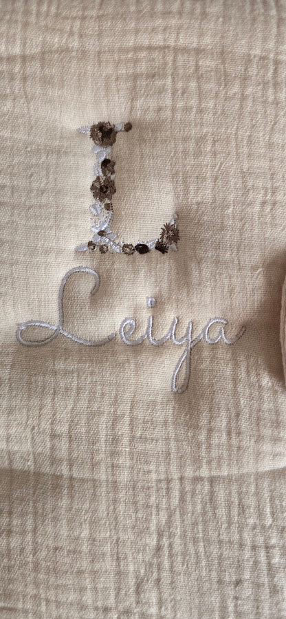 Motif initiale Fleurie Majuscule LMJbroderies ! cadeau personnalisé 