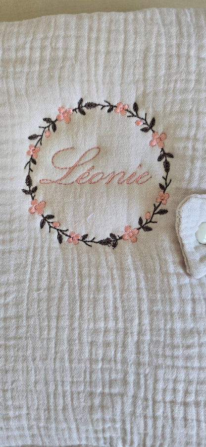 Motif couronne fleurie LMJbroderies ! cadeau personnalisé 